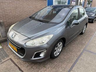 uszkodzony samochody osobowe Peugeot 308 1.6 VTi Premiere 2012/3