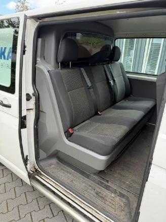Volkswagen Transporter 2.0 TDI L2H1 DC picture 6