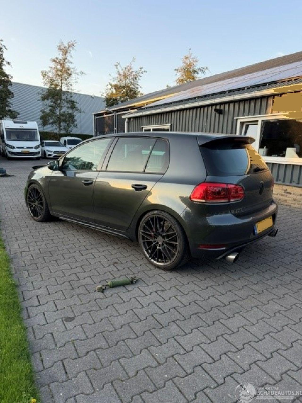 Volkswagen Golf 2.0 GTI 211 PK