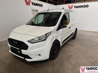 krockskadad bil auto Ford Transit CONNECT 2022/10
