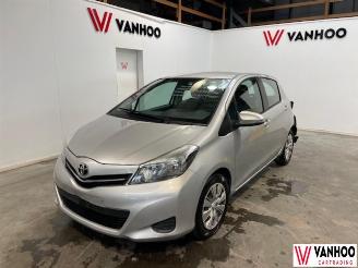 Damaged car Toyota Yaris  2014/8