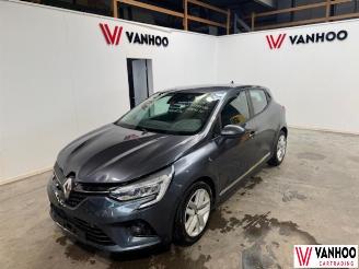 skadebil auto Renault Clio  2021/3