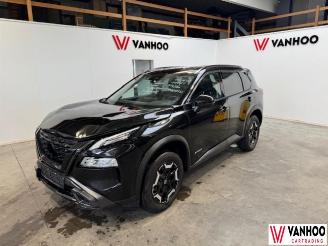 Vaurioauto  passenger cars Nissan X-Trail  2025/1