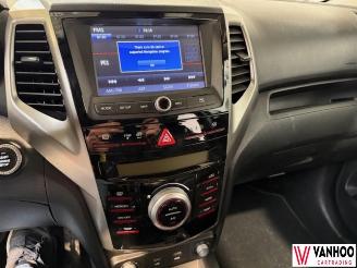 Ssang yong Tivoli  picture 21