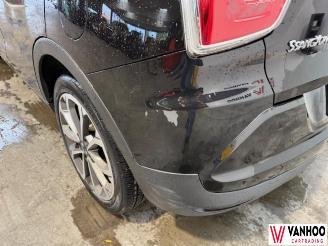 Ssang yong Tivoli  picture 13