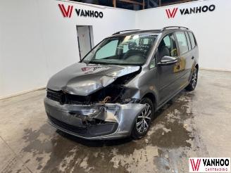Avarii autoturisme Volkswagen Touran  2013/5