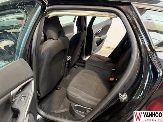 Volvo V-40  picture 9