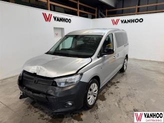 krockskadad bil auto Volkswagen Caddy MAXI 2024/12