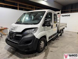 krockskadad bil auto Opel Movano  2022/8