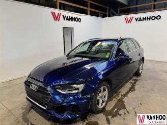 krockskadad bil auto Audi A4  2023/2