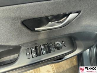 Hyundai Kona  picture 15