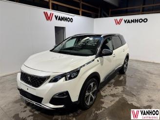 Vaurioauto  passenger cars Peugeot 5008  2019/5