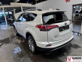 Toyota Rav-4  picture 11