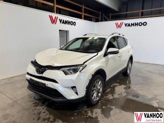 krockskadad bil auto Toyota Rav-4 2017/11