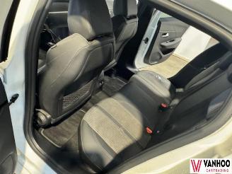 Peugeot 208 208 picture 13