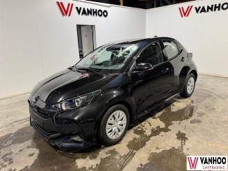 Vrakbiler auto Toyota Yaris  2024/3