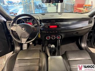 Alfa Romeo Giulietta  picture 11