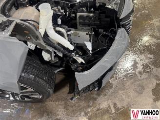 Peugeot 208  picture 10