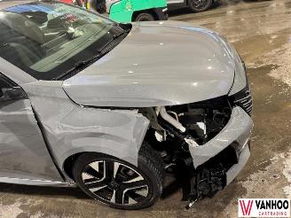 Peugeot 208 208 picture 4