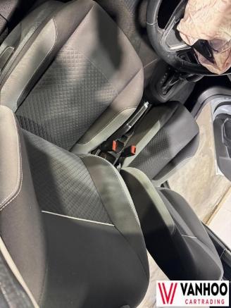 Ford Fiesta  picture 12