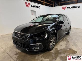 skadebil auto Peugeot 308  2018/6