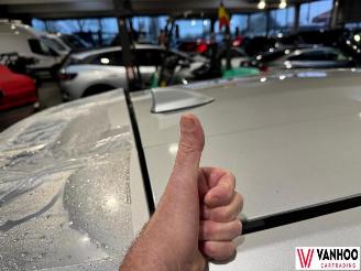 Toyota C-HR  picture 8