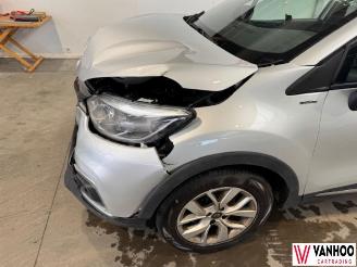 Renault Captur  picture 2