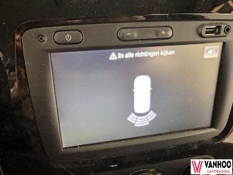 Renault Captur  picture 17