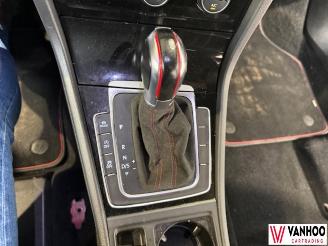 Volkswagen Golf  picture 21