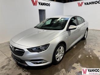 uszkodzony samochody osobowe Opel Insignia  2019/12