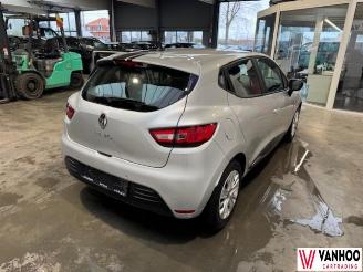 Renault Clio  picture 8