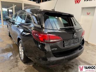 Opel Astra  picture 21