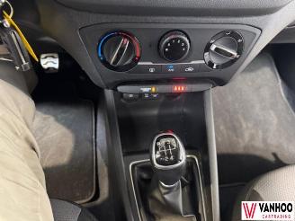 Hyundai I-20  picture 19