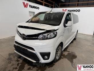 Vrakbiler auto Toyota ProAce  2022/6