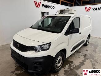Vaurioauto  passenger cars Peugeot Partner  2021/8