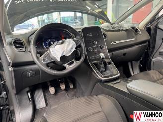 Renault Scenic  picture 16