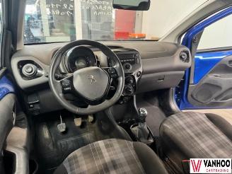 Peugeot 108  picture 16