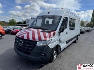 skadebil auto Mercedes Sprinter  2022/7