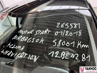 Peugeot 208  picture 24