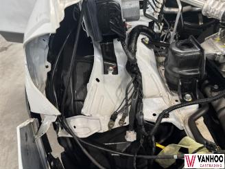 Suzuki SX4 S-CROSS picture 10