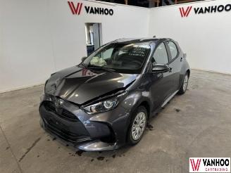 krockskadad bil auto Toyota Yaris  2024/5