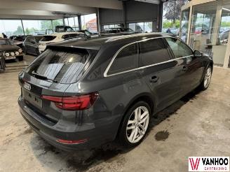 Audi A4  picture 7