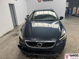 Volvo V-40  picture 2