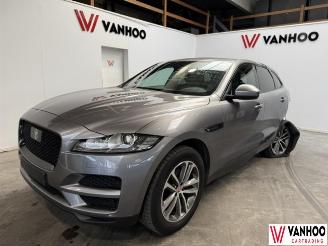 krockskadad bil auto Jaguar F-Pace  2021/2