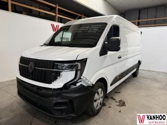 Coche accidentado Renault Master  2025/3