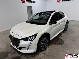 skadebil auto Peugeot 208  2022/8