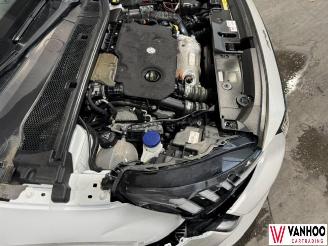 Peugeot 208  picture 10