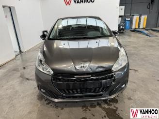 Peugeot 208  picture 5