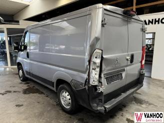 skadebil auto Peugeot Boxer  2021/6