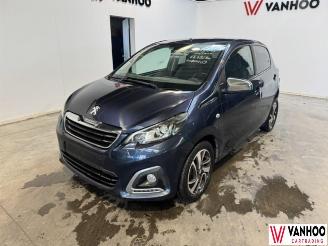 Vaurioauto  passenger cars Peugeot 108  2017/10